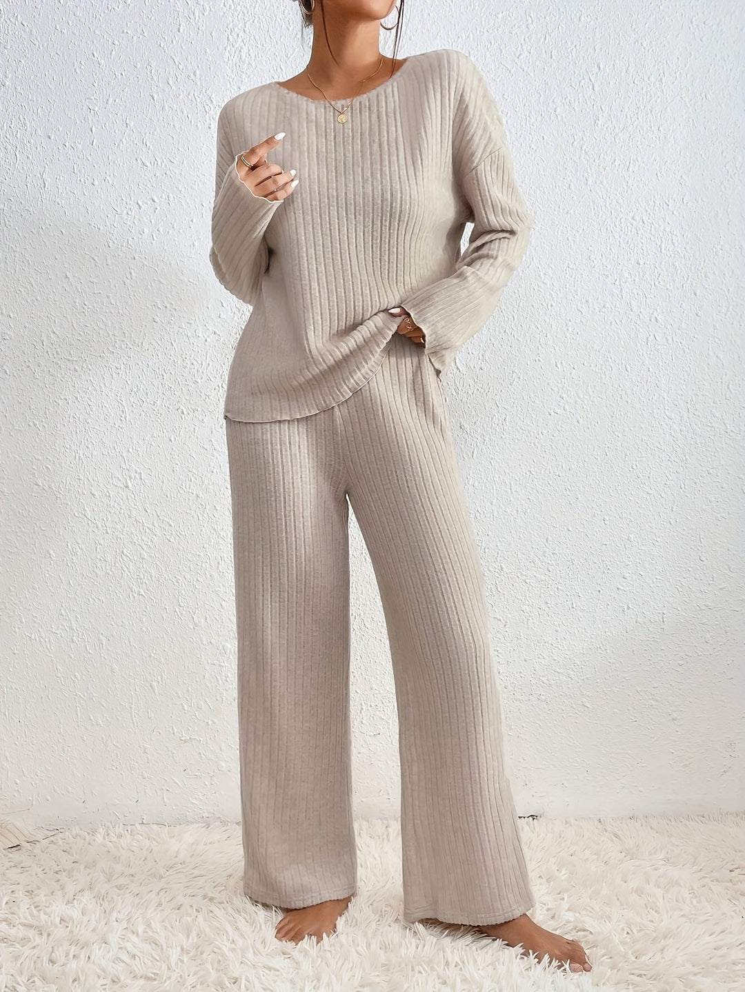 LANA™ | Elegant set för kvinnor med ribbad tröja och rak ben