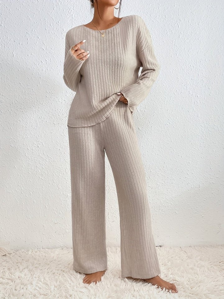 LANA™ | Elegant set för kvinnor med ribbad tröja och rak ben