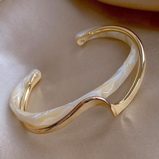 OPALE SVELATA | LYX GULD ARMBAND