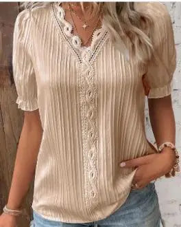 LANA™ | Mira – Feminin topp med spetsdetaljer