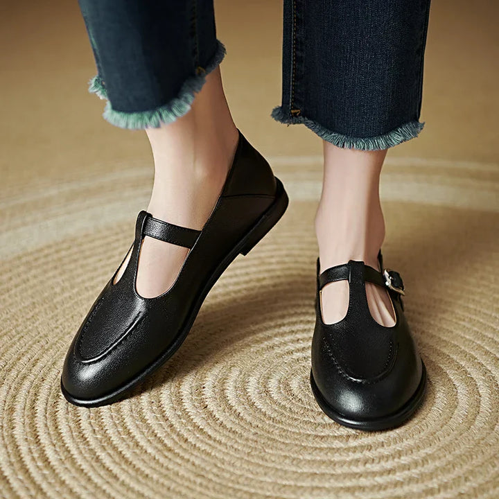 Elin ™| Selvana Low-Heeled Pumps