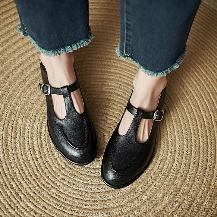 Elin ™| Selvana Low-Heeled Pumps