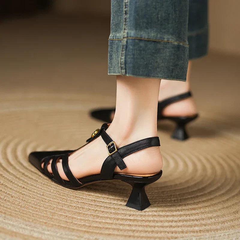 Elin ™| Iravelle Spetsiga Tåskor