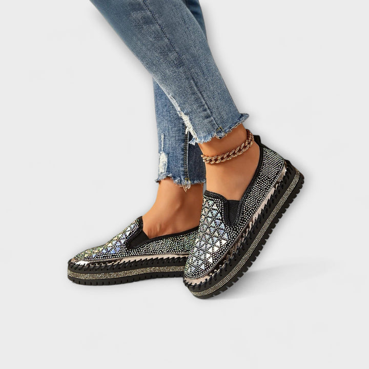 Vada | Slip-ons med lyxigt glansmönster