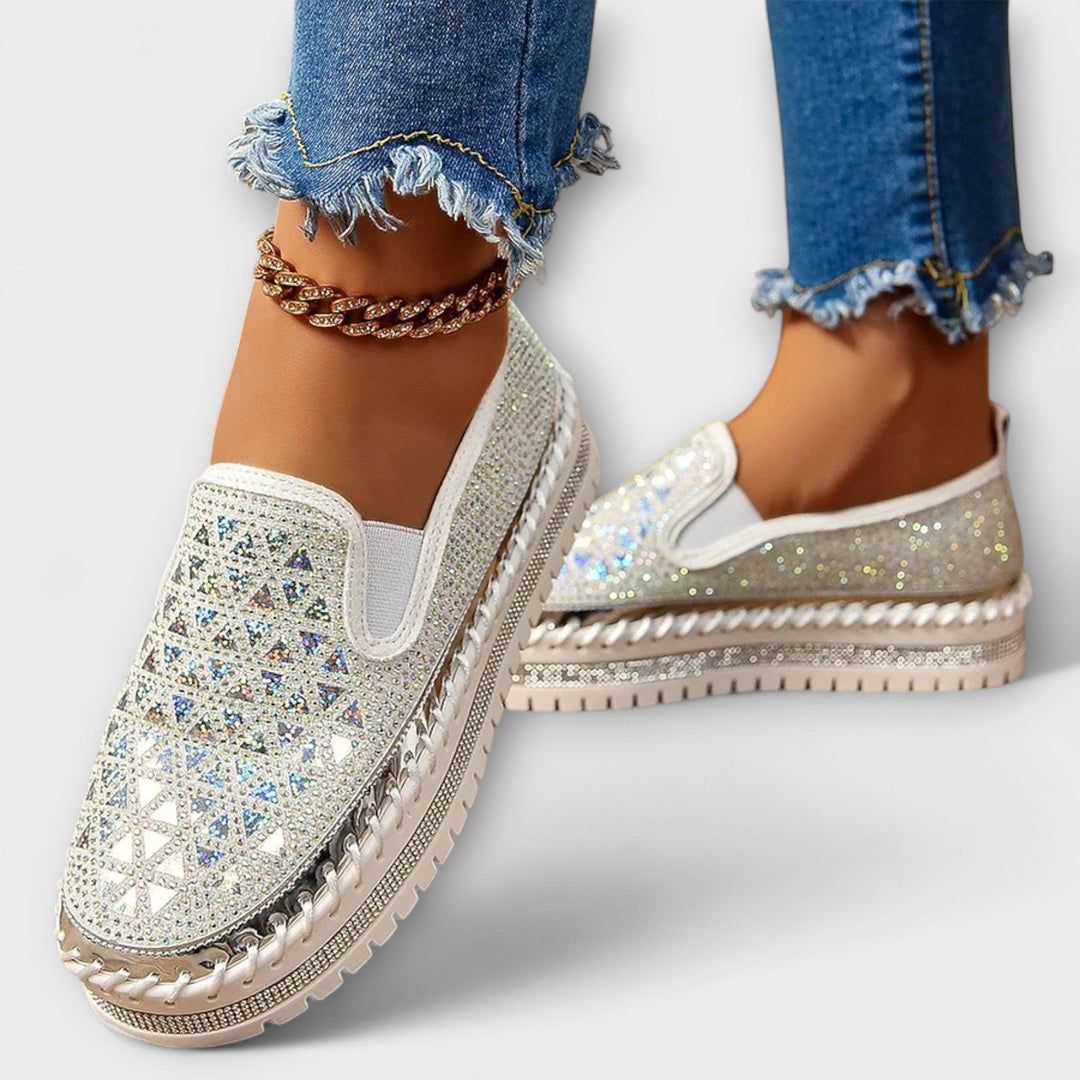 Vada | Slip-ons med lyxigt glansmönster