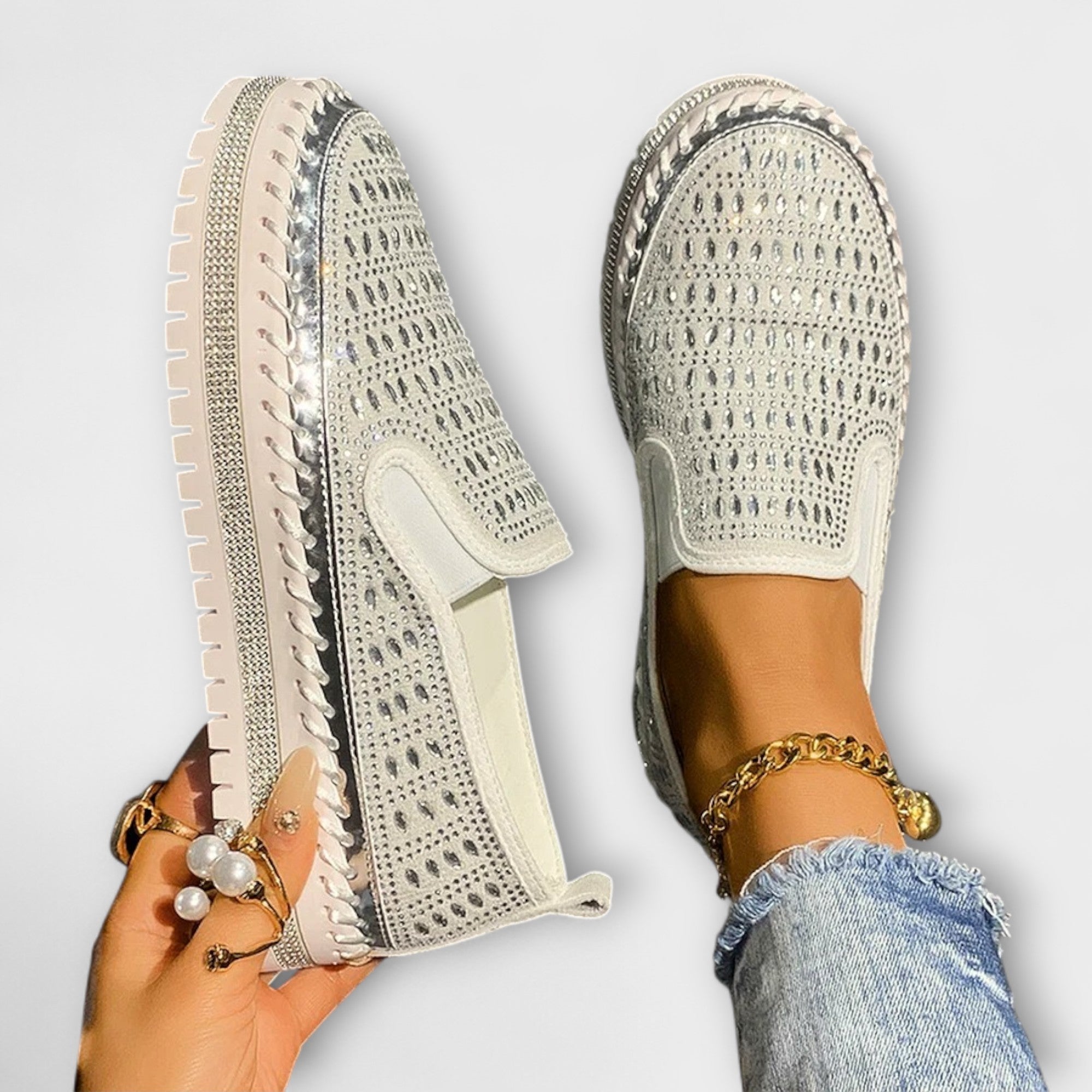 Kenna | Slip-on med perforerad design