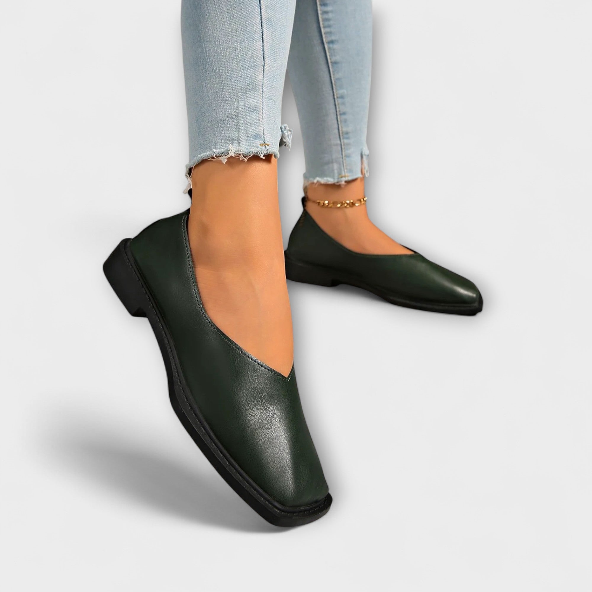 Ulani | Statement flats med djurinspirerat mönster
