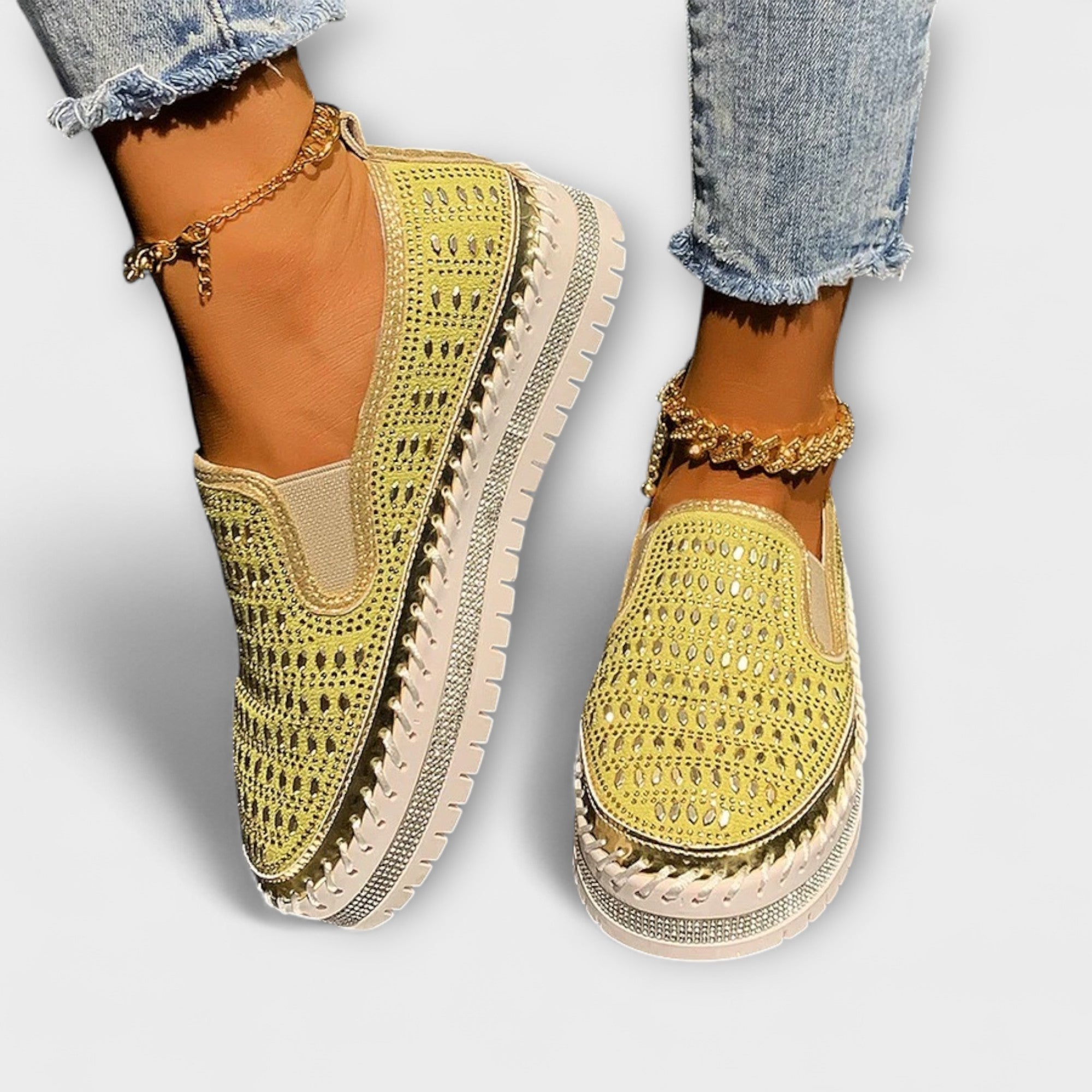 Kenna | Slip-on med perforerad design