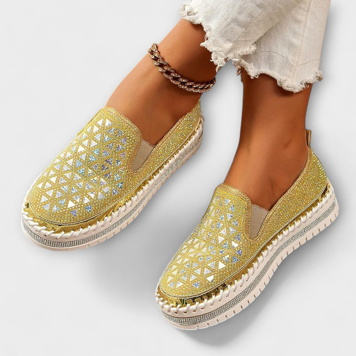 Vada | Slip-ons med lyxigt glansmönster