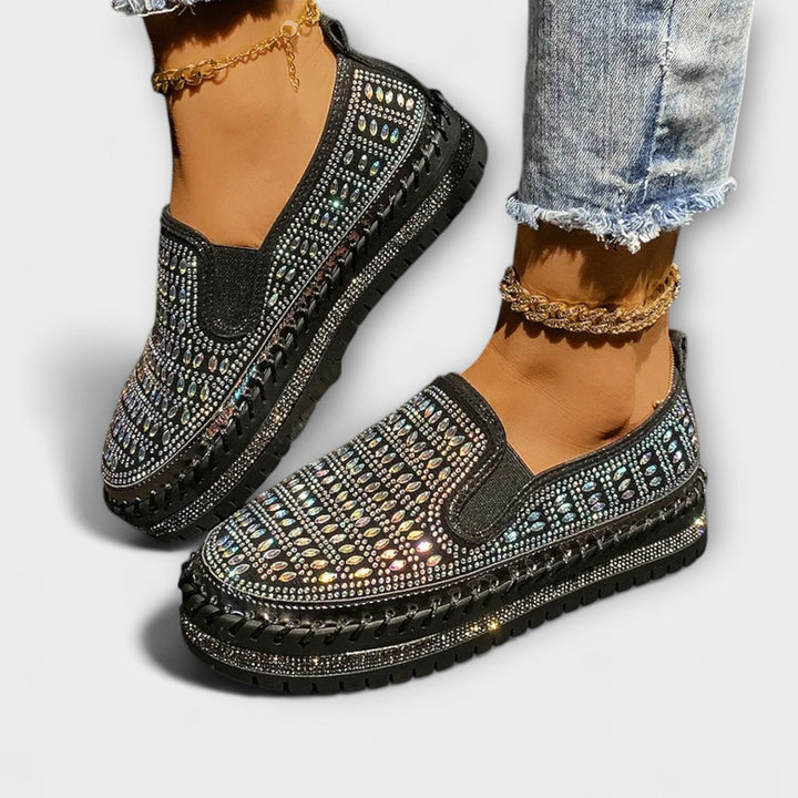 Kenna | Slip-on med perforerad design