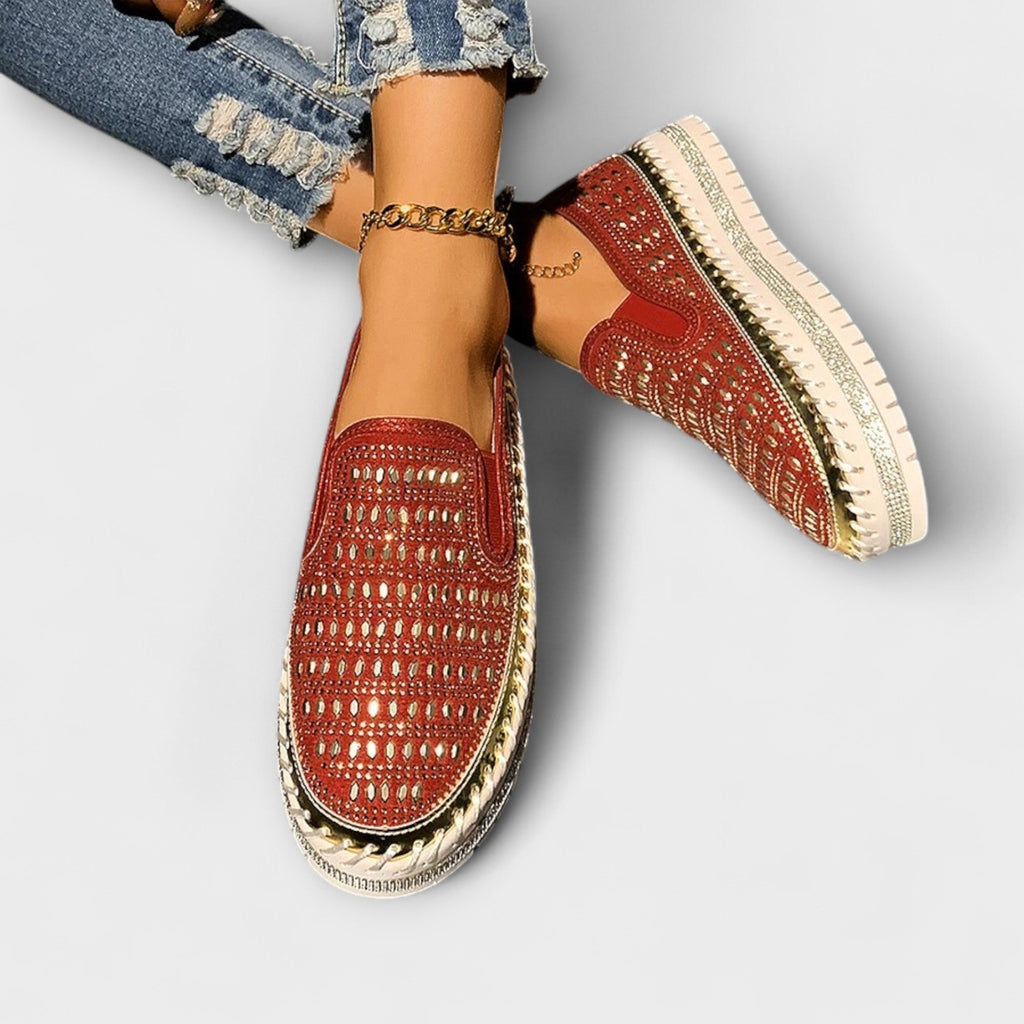 Kenna | Slip-on med perforerad design