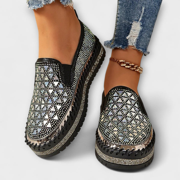 Vada | Slip-ons med lyxigt glansmönster