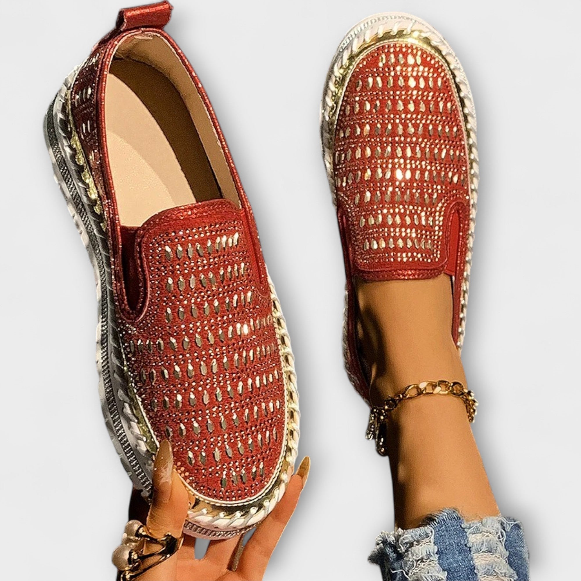 Kenna | Slip-on med perforerad design