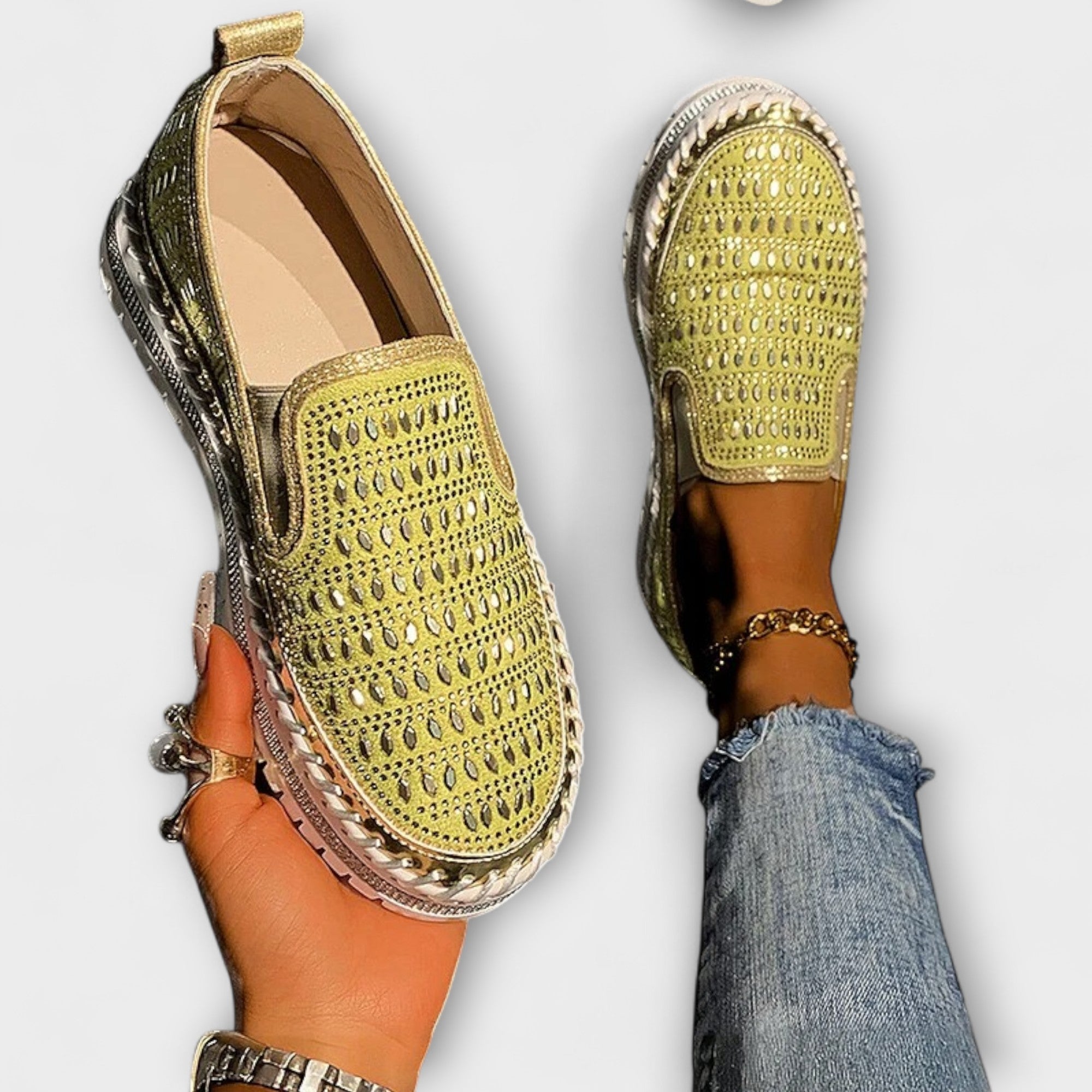 Thalia | Slip-on med perforerad glamdesign