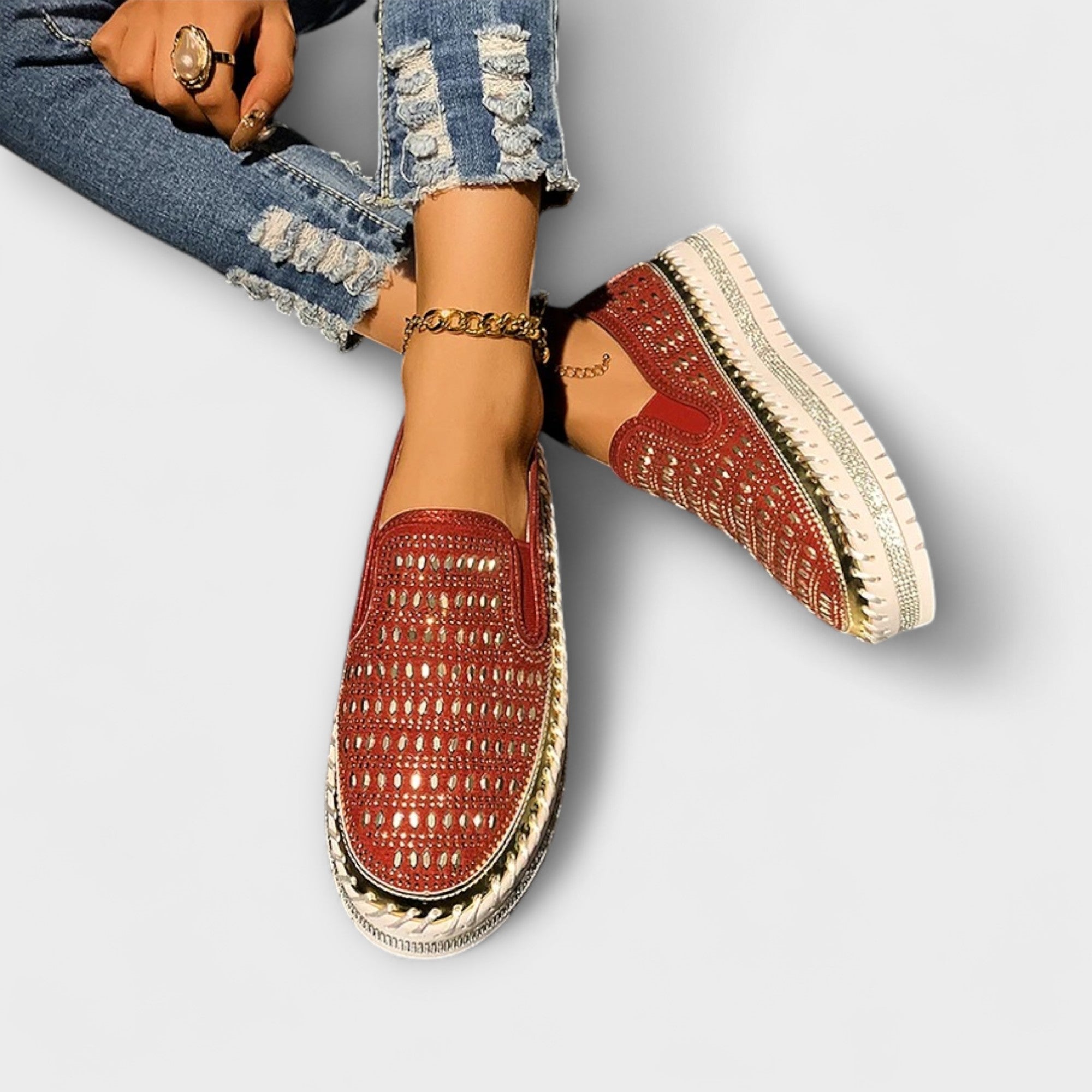 Thalia | Slip-on med perforerad glamdesign