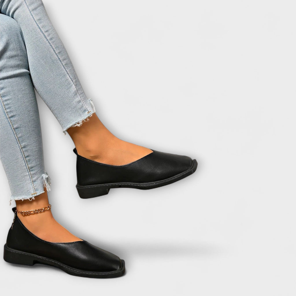 Ulani | Statement flats med djurinspirerat mönster