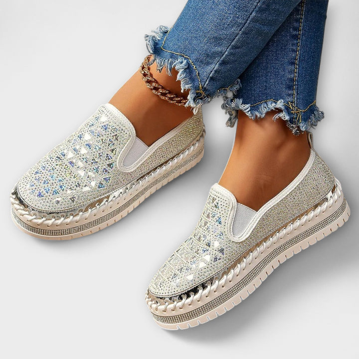 Vada | Slip-ons med lyxigt glansmönster