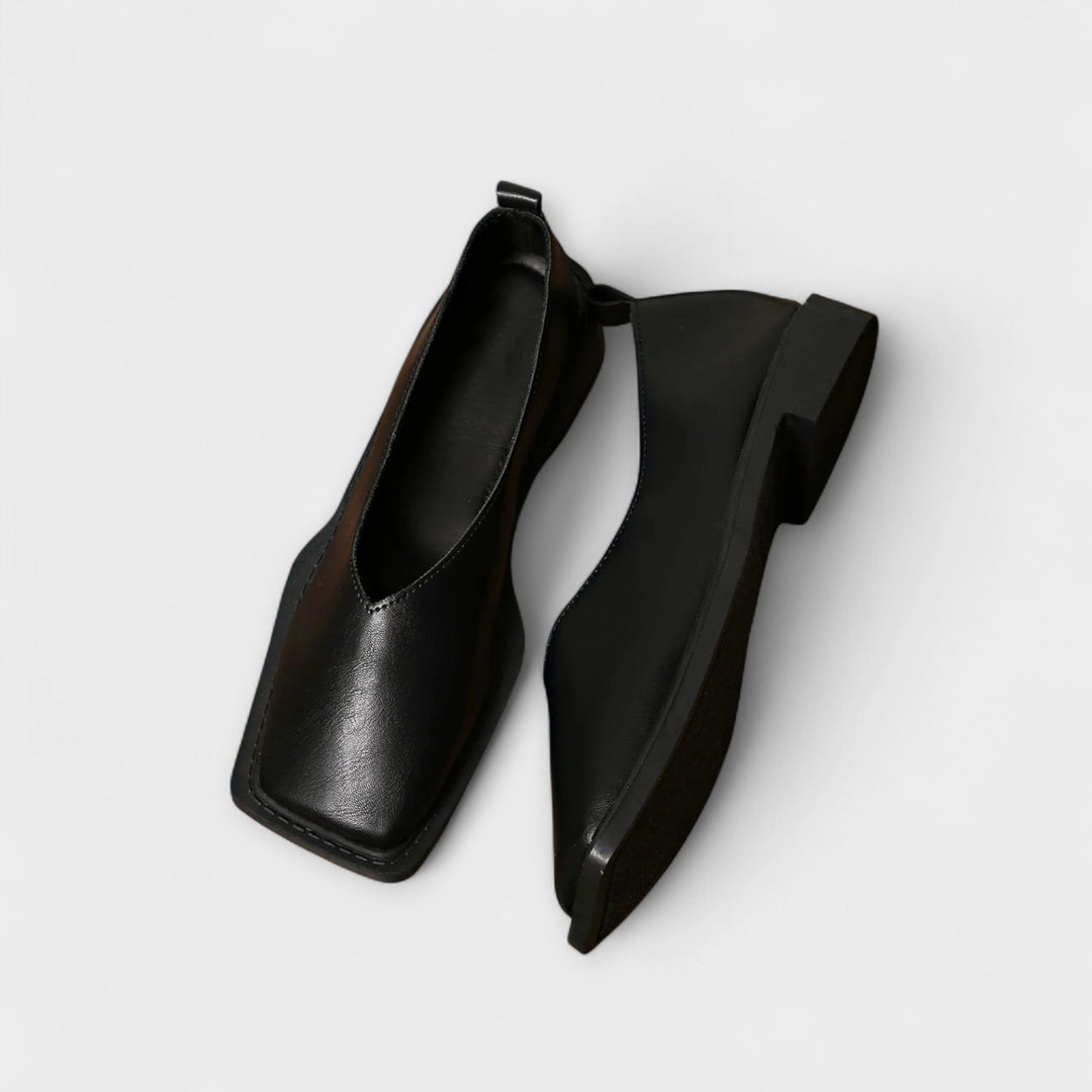 Ulani | Statement flats med djurinspirerat mönster