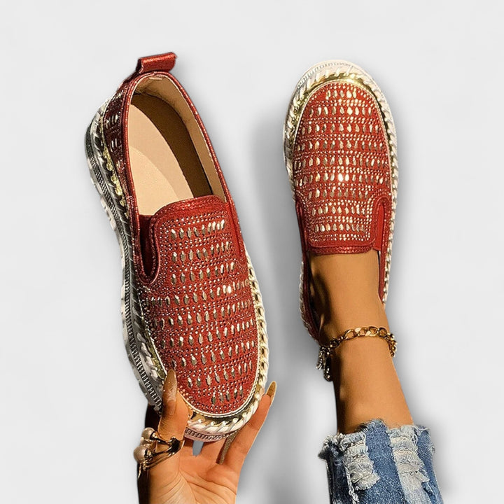 Thalia | Slip-on med perforerad glamdesign