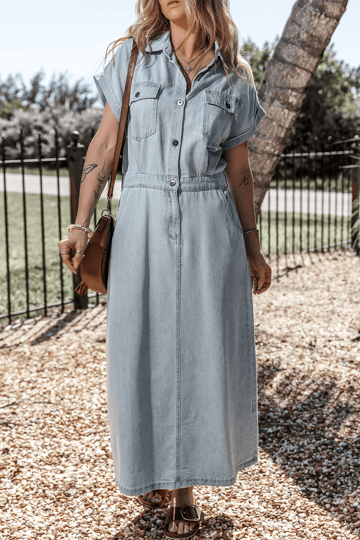 LANA™ | Isabelle - Denimklänning med eleganta, korta fladdermusärmar