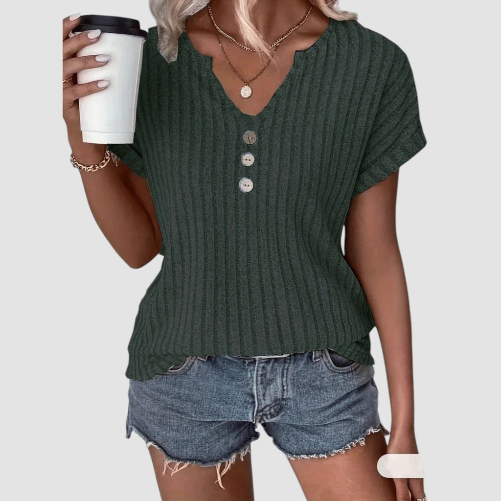 LANA™ | Svala – Ribbstickad topp med knappar