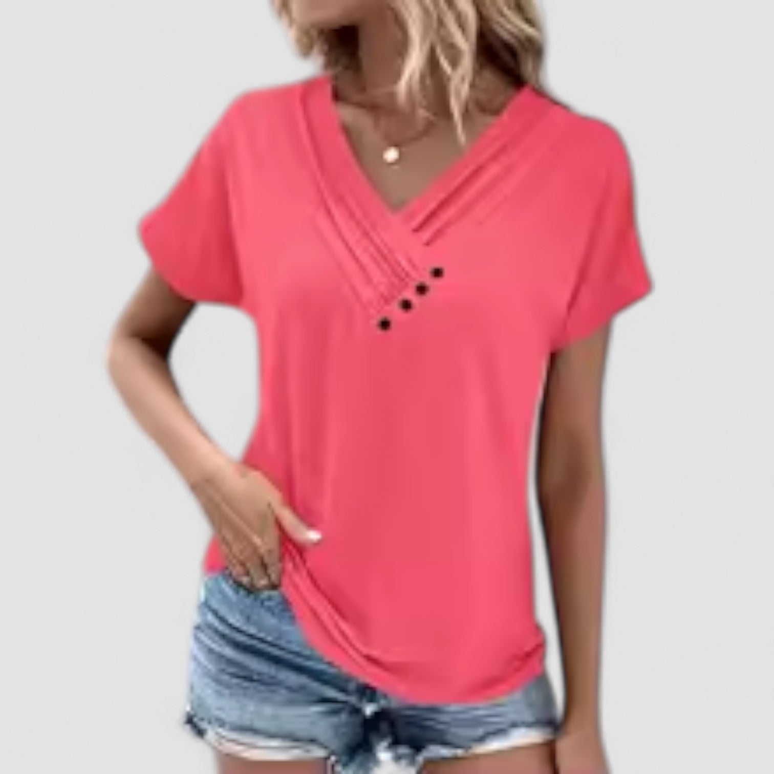 LANA™ | Linnéa – Veckad topp med knappar